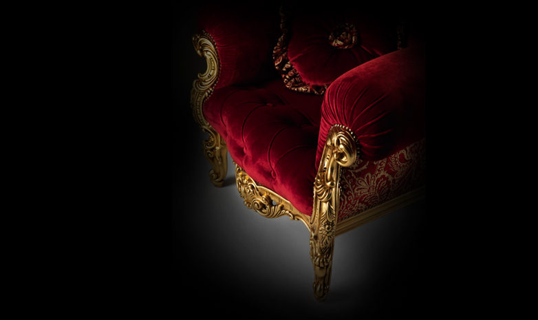 detail throne red4